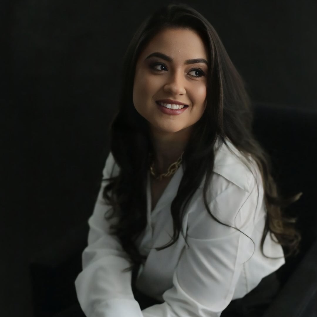 Karen Oliveira, nail designer, em seu estúdio em Mogi das Cruzes
